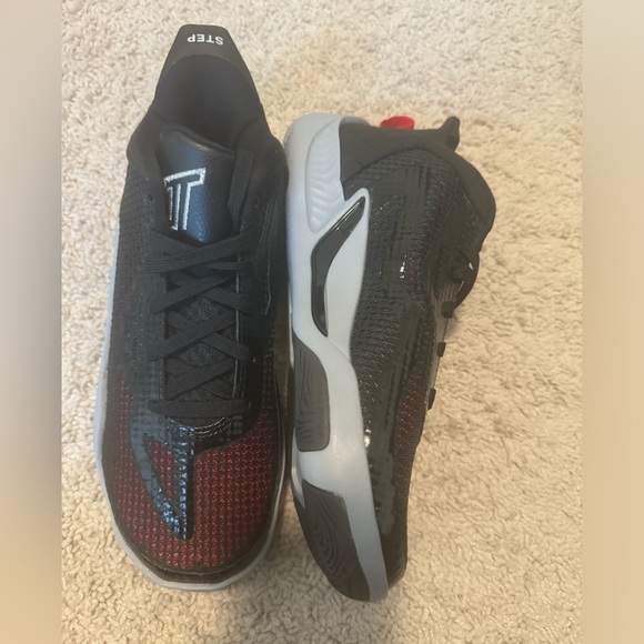 Tatum 1 “Old school Jordan’s size 7Y - Picture 5 of 8